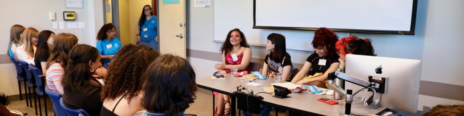 Classroom in full session